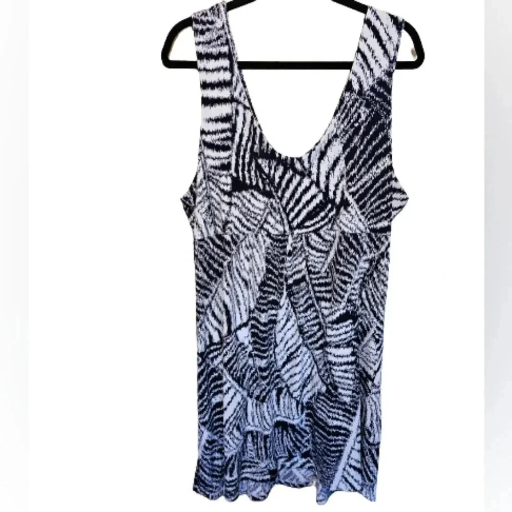 J Valdi Swim Cover-up - Picture 4 of 7